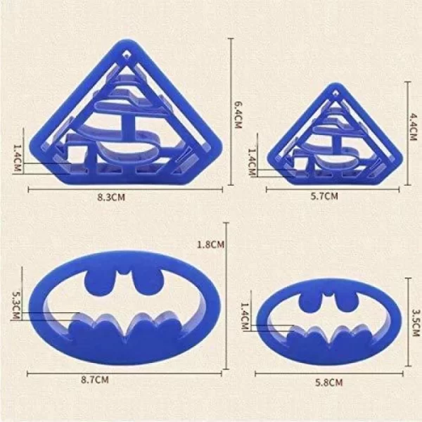 Batman and Superman Cookie Cutter Set 4pcs - Image 2