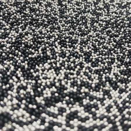 Sugarmill Pearl - 2mm (Silver, Black)